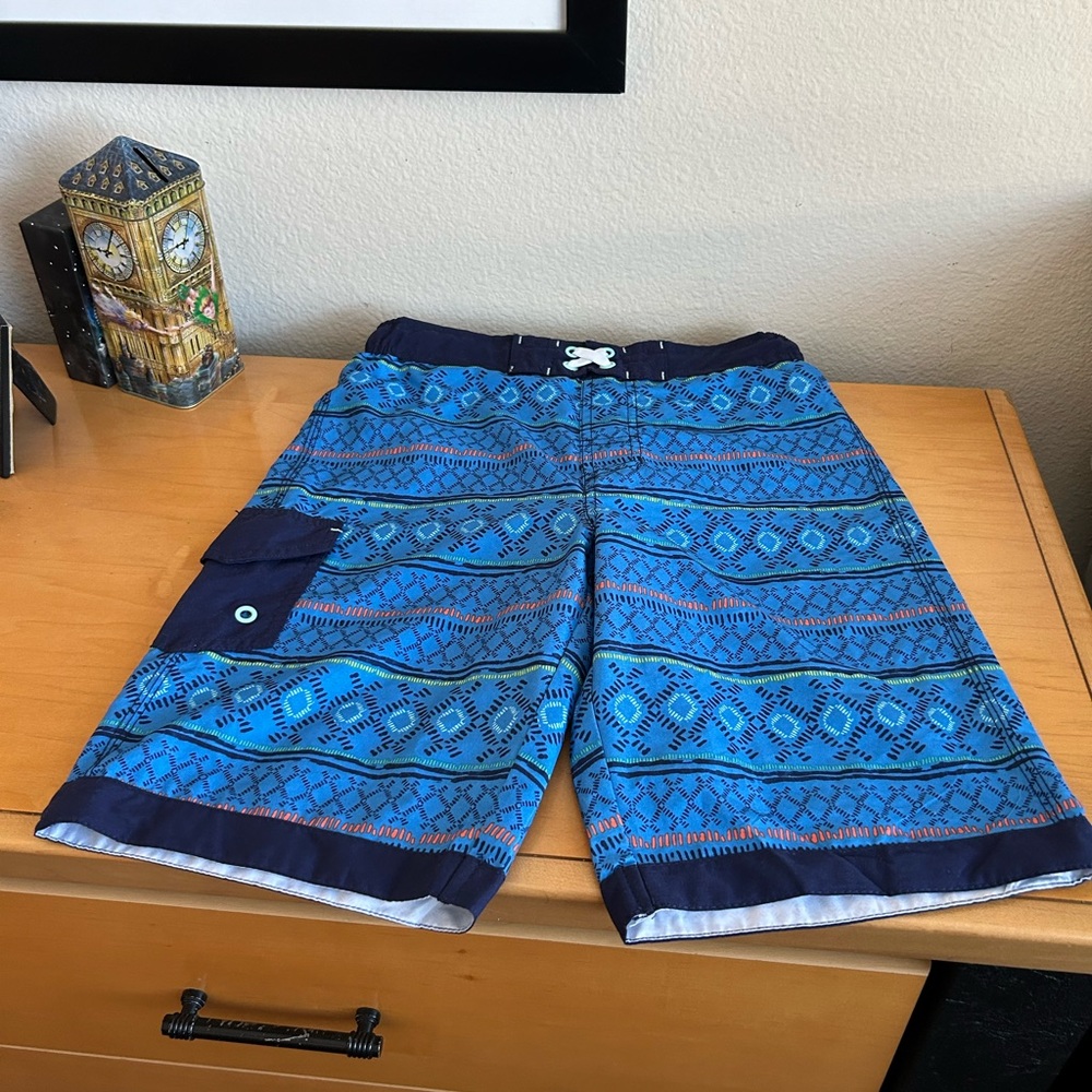 Big Boy’s Cat & Jack Swim Trunks Size XL(16)